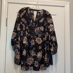 NWOT Floral Top